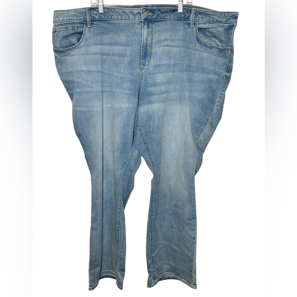 Old Navy Plus Kicker‎ Boot-Cut Light Wash NWT High Rise Size 28W